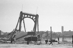 zerstoerte-Deutzer-Bruecke