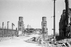 zerstoerte-Hohenzollernbruecke-5